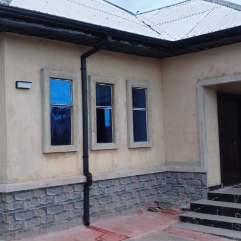 3 bedrooms bungalow